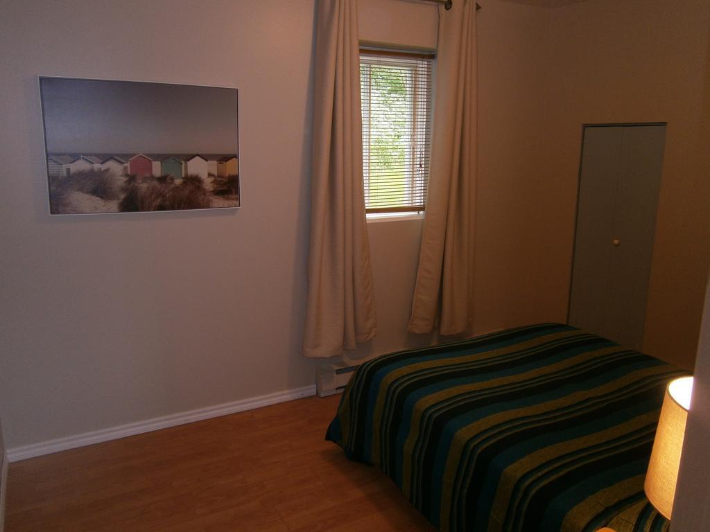 Sous Le Clocher De L'Anse Exterior photo