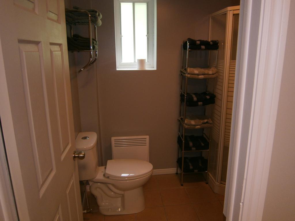 Sous Le Clocher De L'Anse Exterior photo