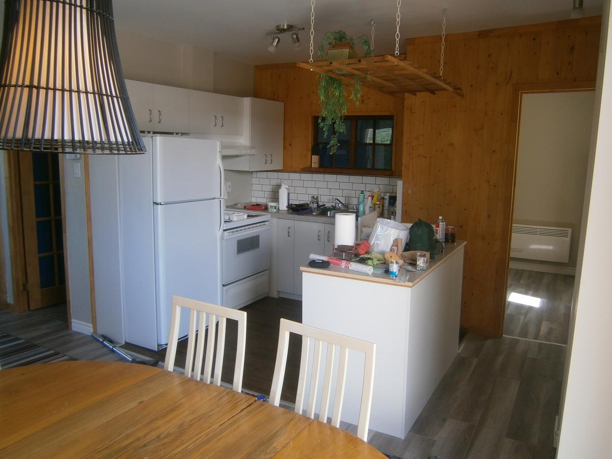 Sous Le Clocher De L'Anse Exterior photo